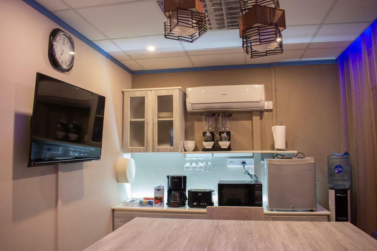 Hotel Styled Apartment In Heart Of Quatre Bornes Εξωτερικό φωτογραφία